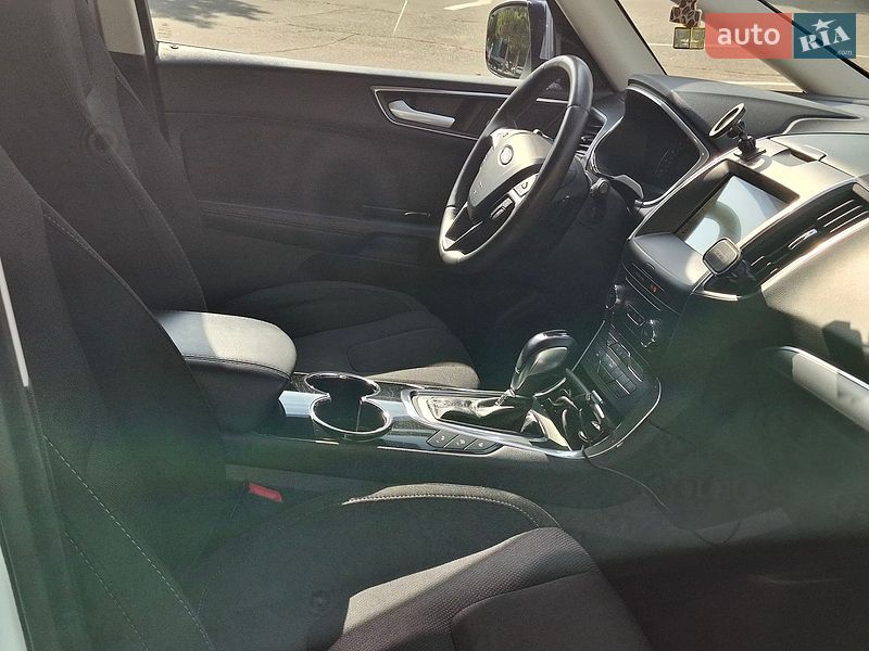 Минивэн Ford S-Max 2016 в Одессе