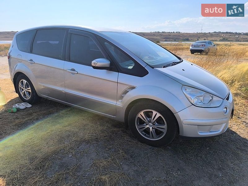 Минивэн Ford S-Max 2006 в Южном фото 7 Минивэн Ford S-Max 2006 в Южном
