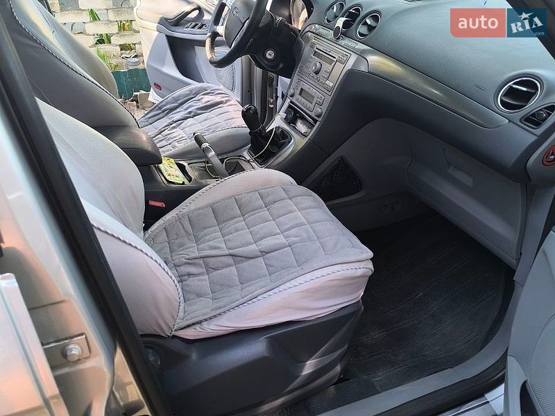 Минивэн Ford S-Max 2006 в Южном фото 12 Минивэн Ford S-Max 2006 в Южном
