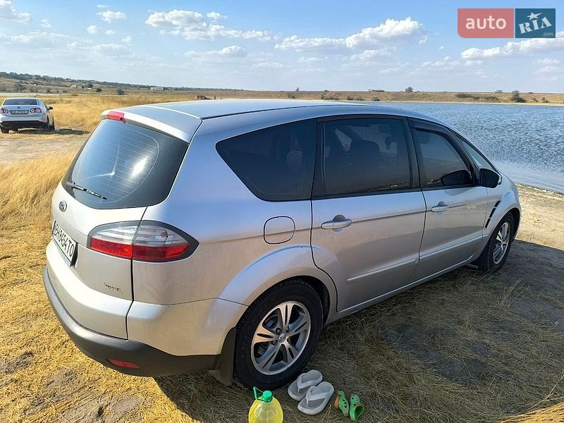 Минивэн Ford S-Max 2006 в Южном фото 6 Минивэн Ford S-Max 2006 в Южном