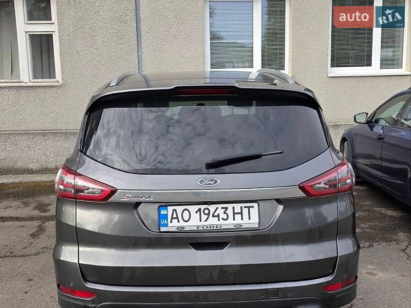 Минивэн Ford S-Max 2016 в Рахове