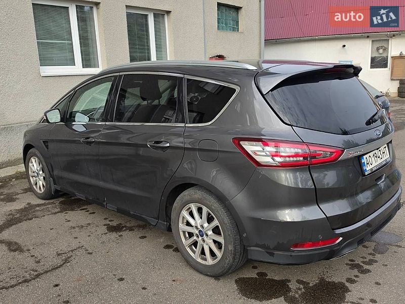 Минивэн Ford S-Max 2016 в Рахове