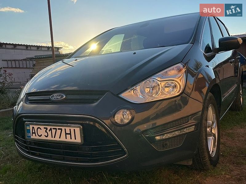 Минивэн Ford S-Max 2011 в Луцке