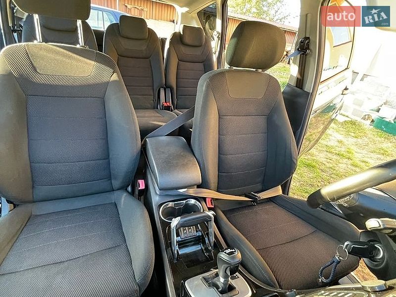 Минивэн Ford S-Max 2011 в Луцке