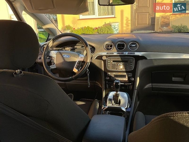 Минивэн Ford S-Max 2011 в Луцке