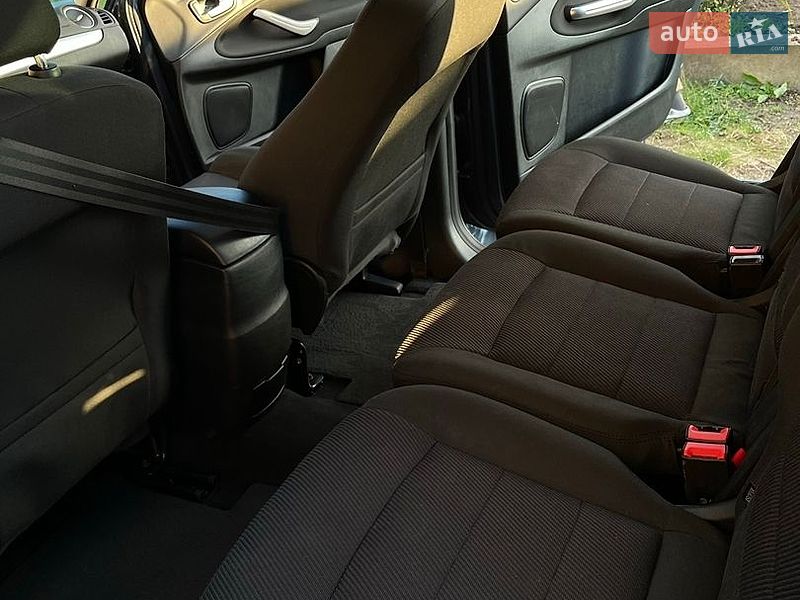 Минивэн Ford S-Max 2011 в Луцке