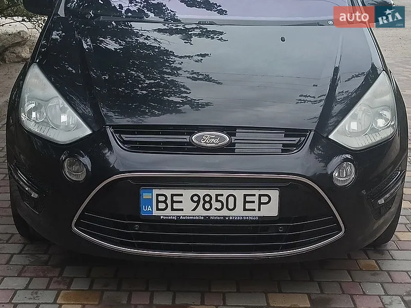 Ford S-Max 2012
