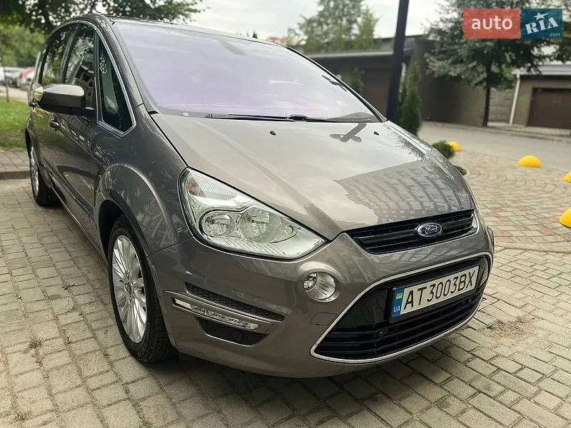 Ford S-Max 2012