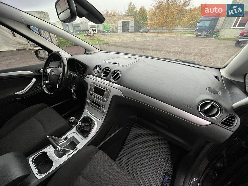 Мінівен Ford S-Max 2009 в Рівному