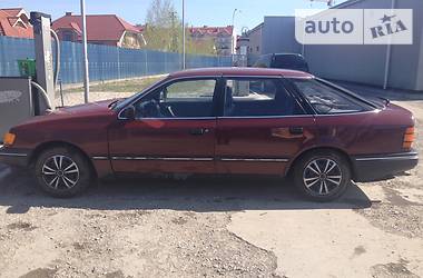 Лифтбек Ford Scorpio 1986 в Ужгороде