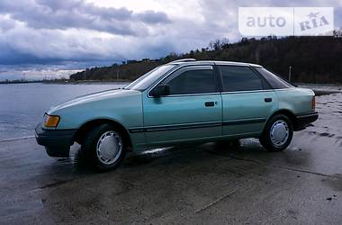 Хэтчбек Ford Scorpio 1987 в Вышгороде