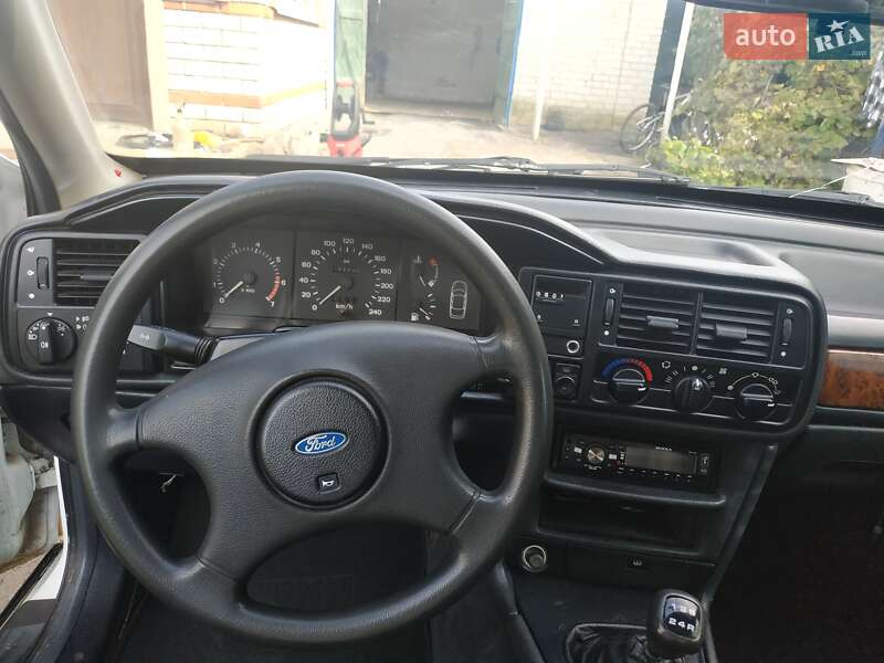 Хетчбек Ford Scorpio 1992 в Полтаві
