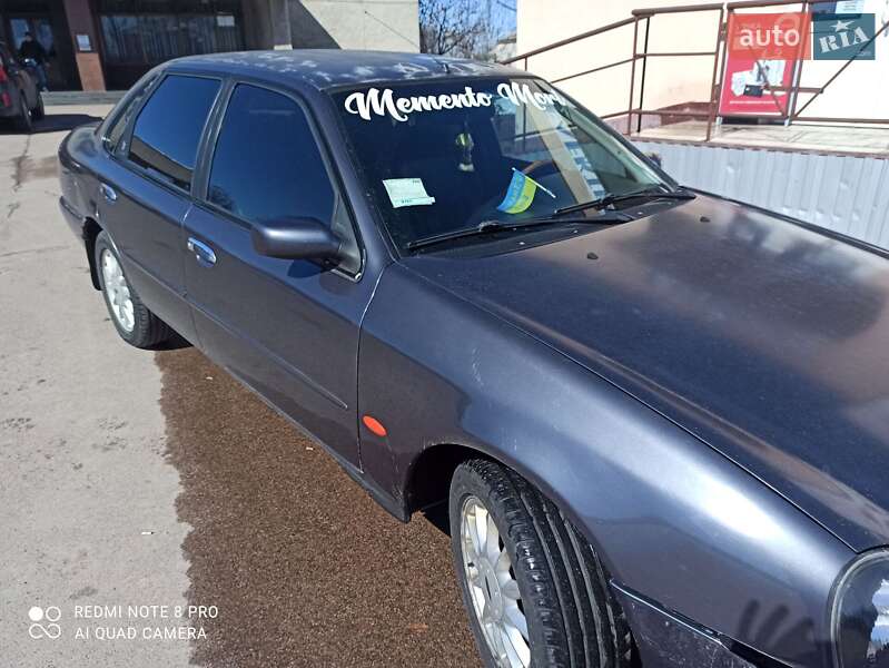 Седан Ford Scorpio 1994 в Черняхове