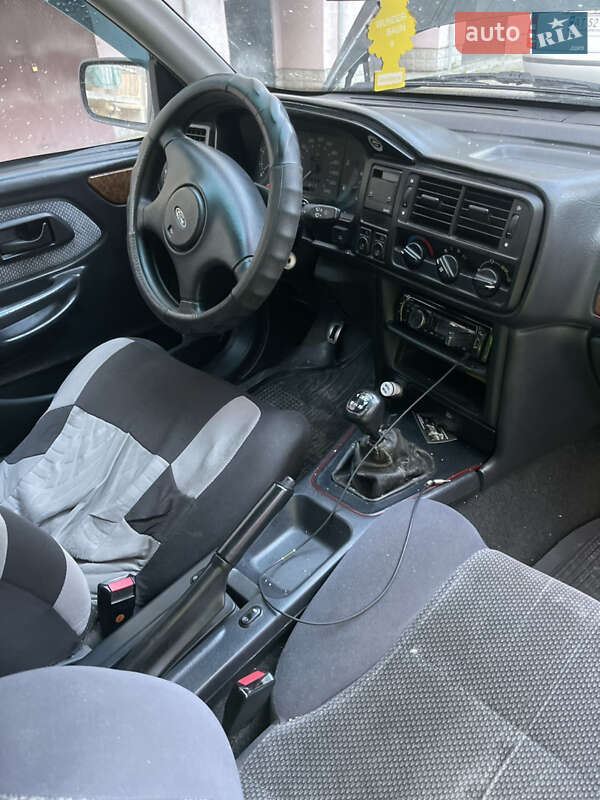 Седан Ford Scorpio 1993 в Ивано-Франковске