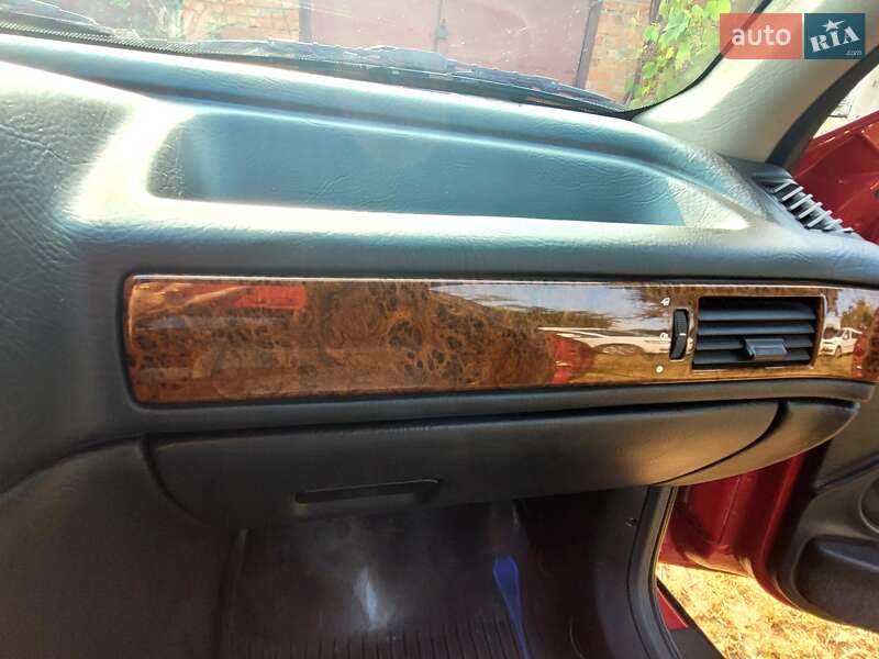 Седан Ford Scorpio 1993 в Марганці