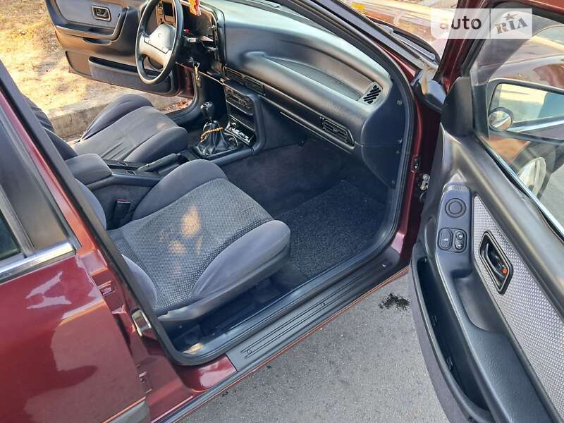 Седан Ford Scorpio 1990 в Бучі
