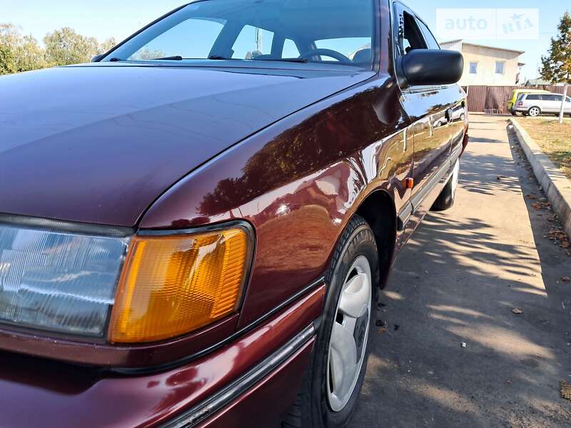 Седан Ford Scorpio 1990 в Бучі