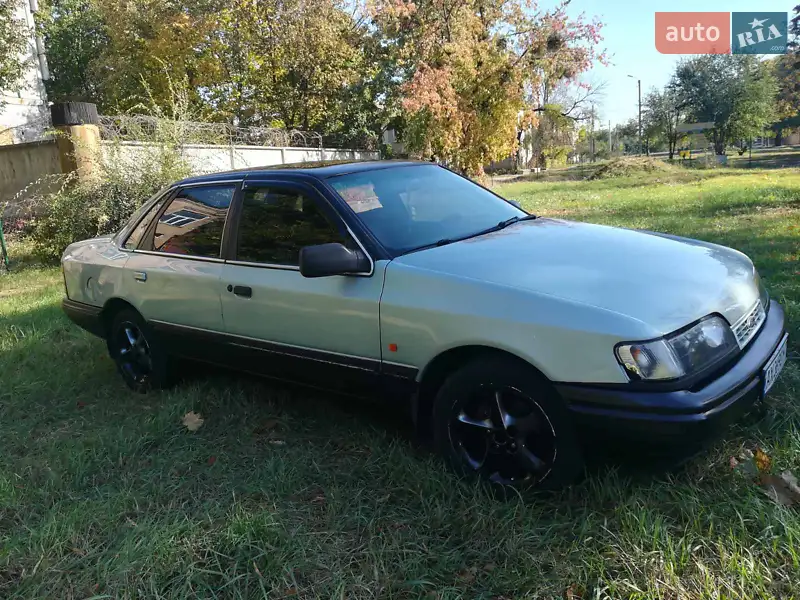 Ford Scorpio