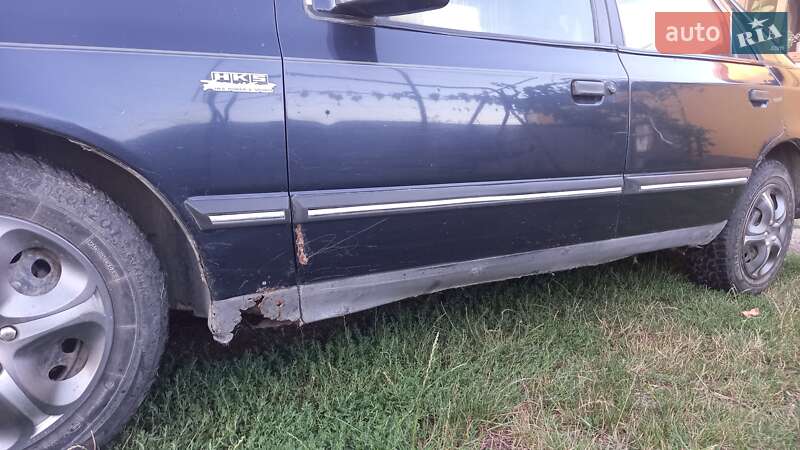 Седан Ford Scorpio 1989 в Новоселиці
