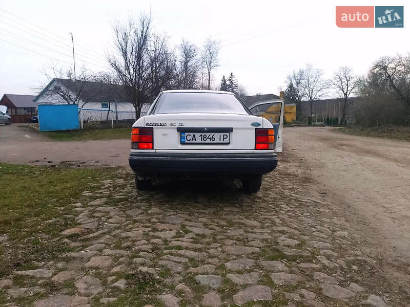 Ліфтбек Ford Scorpio 1985 в Новоархангельську