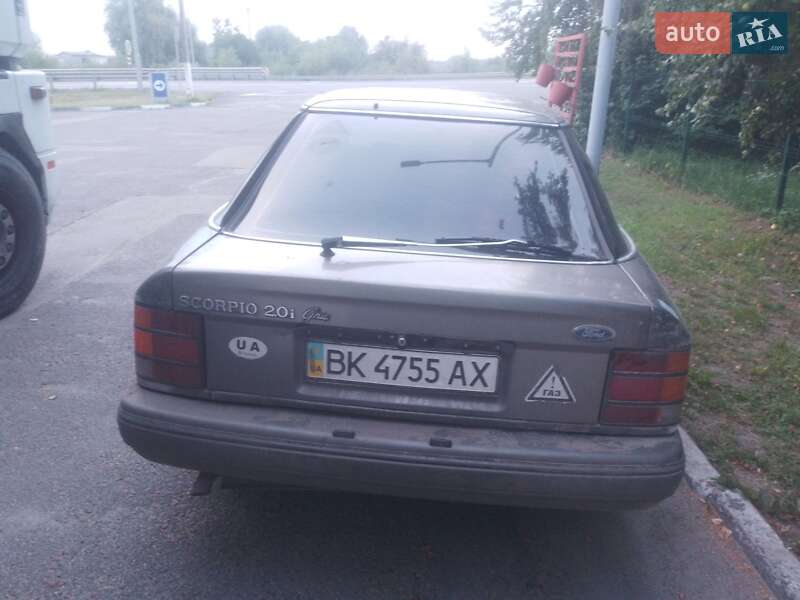 Лифтбек Ford Scorpio 1985 в 