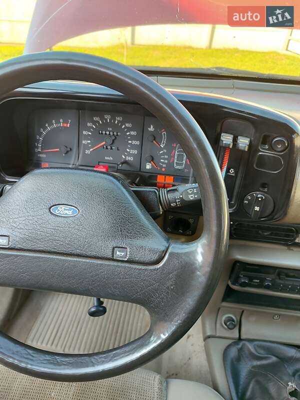 Седан Ford Scorpio 1986 в Дашеві