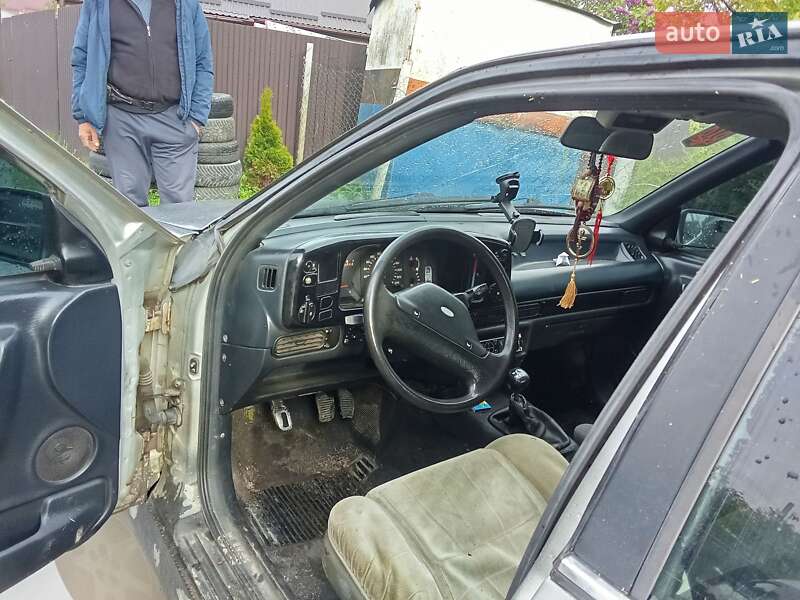 Седан Ford Scorpio 1991 в Золочеве