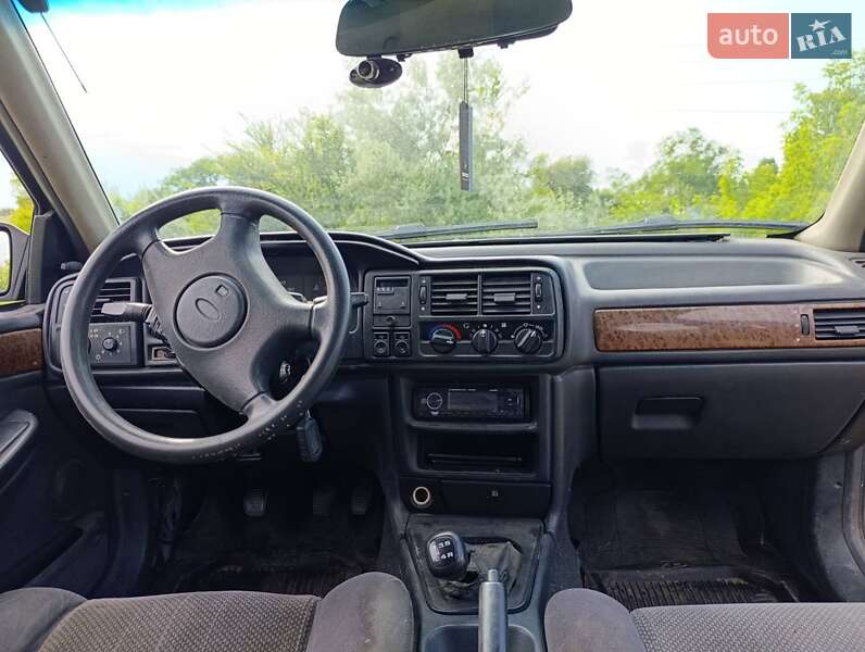 Седан Ford Scorpio 1992 в Дніпрі фото 23 Седан Ford Scorpio 1992 в Дніпрі