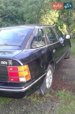 Лифтбек Ford Scorpio 1989 в 