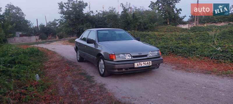 Лифтбек Ford Scorpio 1986 в Каменском