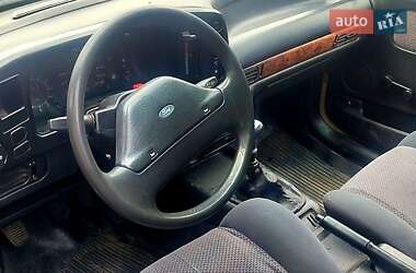 Лифтбек Ford Scorpio 1989 в 