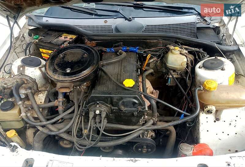Ліфтбек Ford Scorpio 1989 в Богодухіву