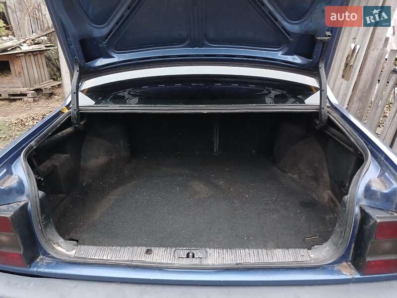 Седан Ford Scorpio 1990 в Зенькове