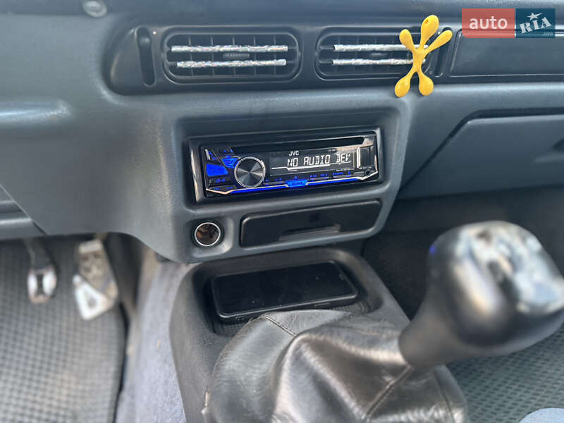 Седан Ford Scorpio 1988 в Сарнах