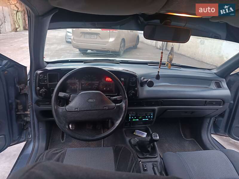 Лифтбек Ford Scorpio 1987 в Раздельной