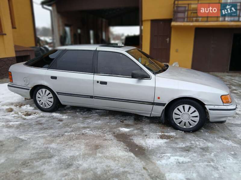 Лифтбек Ford Scorpio 1986 в Трускавце