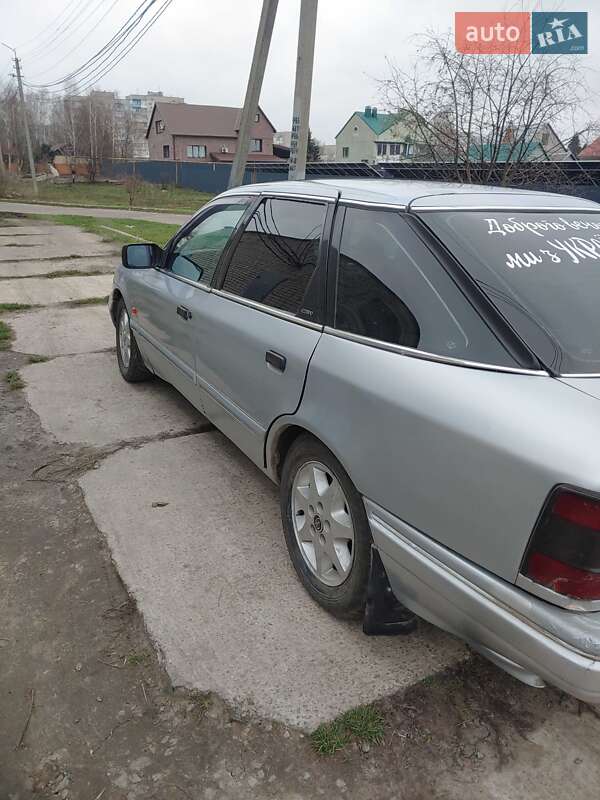 Седан Ford Scorpio 1987 в Вільногірську