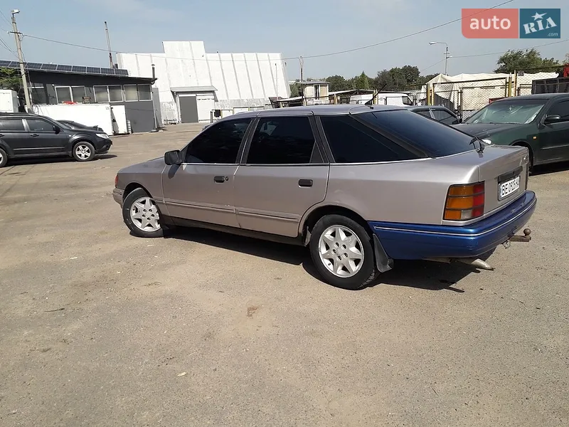 Ford Scorpio