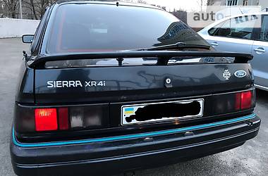 Хэтчбек Ford Sierra 1990 в Киеве