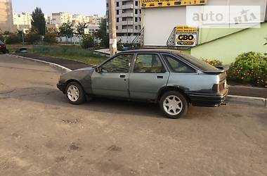 Хэтчбек Ford Sierra 1987 в Киеве