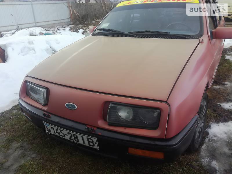 Хэтчбек Ford Sierra 1986 в Вижнице