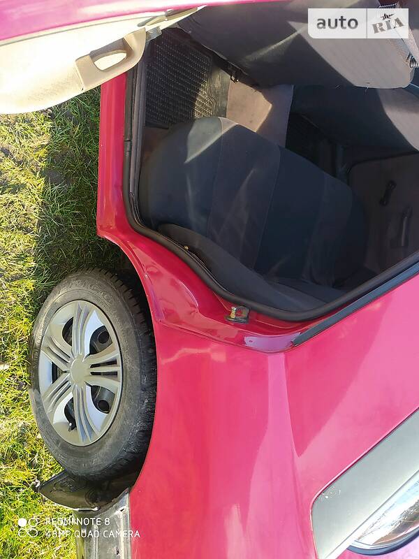 Седан Ford Sierra 1987 в Буске