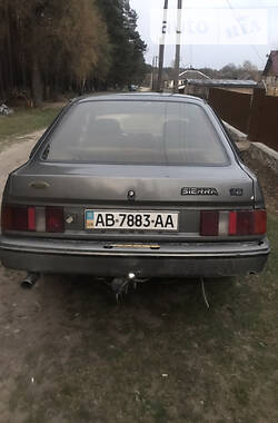 Хэтчбек Ford Sierra 1985 в Барановке