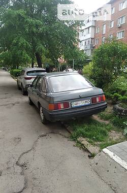 Хетчбек Ford Sierra 1988 в Могилів-Подільському