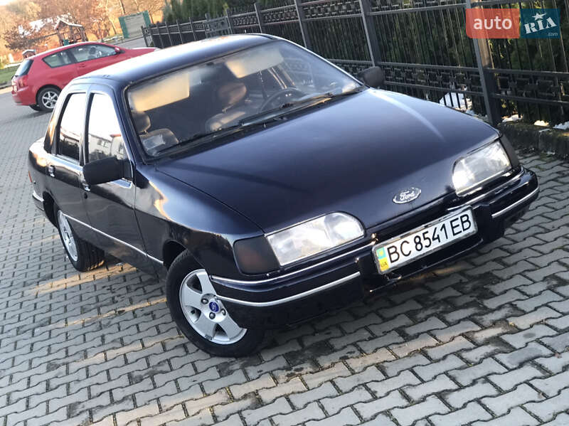 Седан Ford Sierra 1987 в Стрию