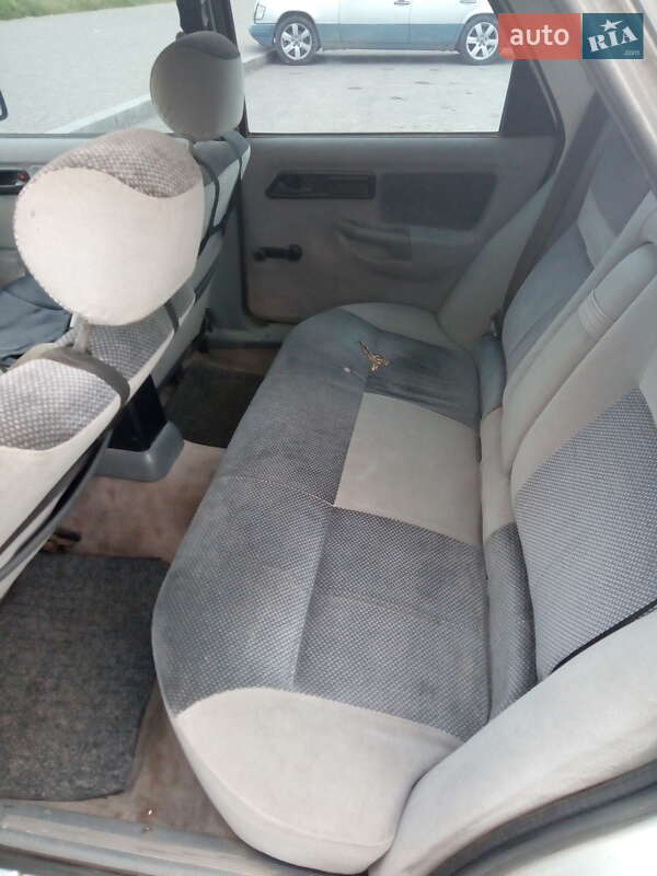 Седан Ford Sierra 1988 в Запорожье фото 8 Седан Ford Sierra 1988 в Запорожье