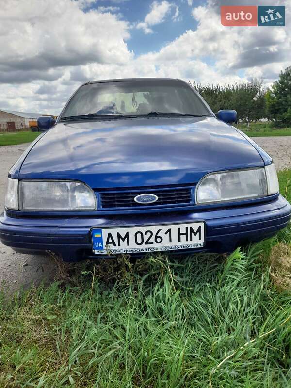 Седан Ford Sierra 1992 в Ружині