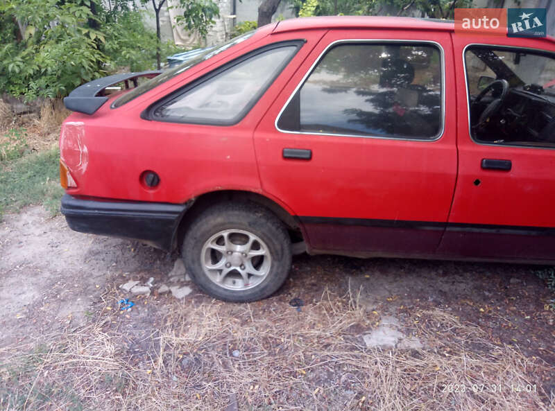 Купе Ford Sierra 1986 в Белгороде-Днестровском