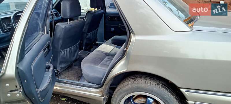 Седан Ford Sierra 1989 в Одессе