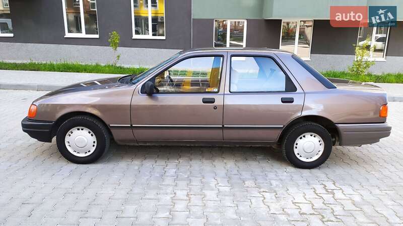 Седан Ford Sierra 1987 в Черновцах